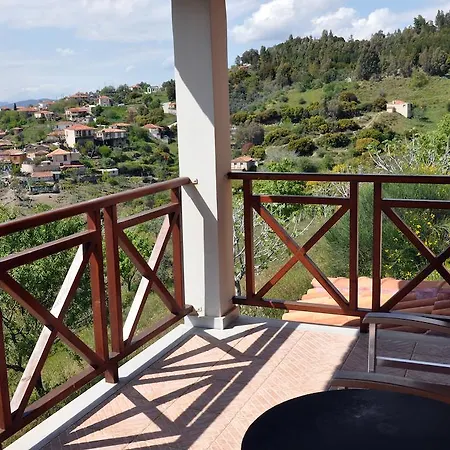 To Selas Apartment Sellasia