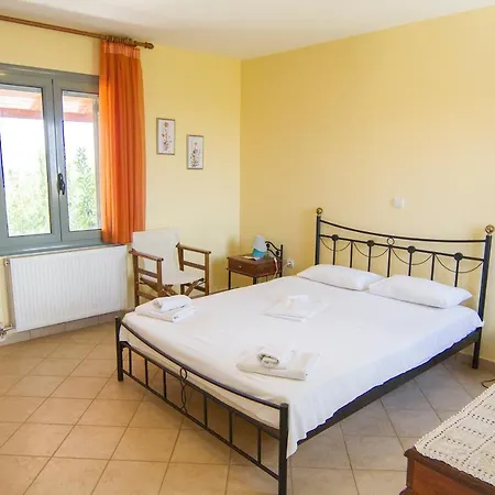 Apartment To Selas